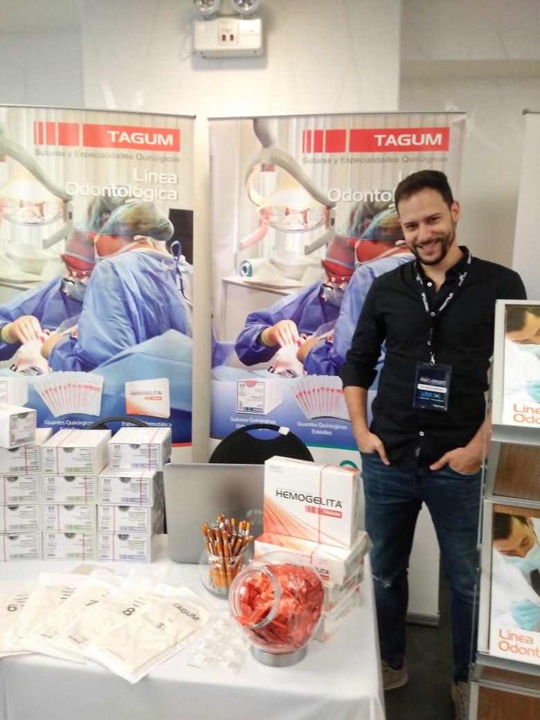 Stand odontológico TAGUM con suturas y Hemogelita